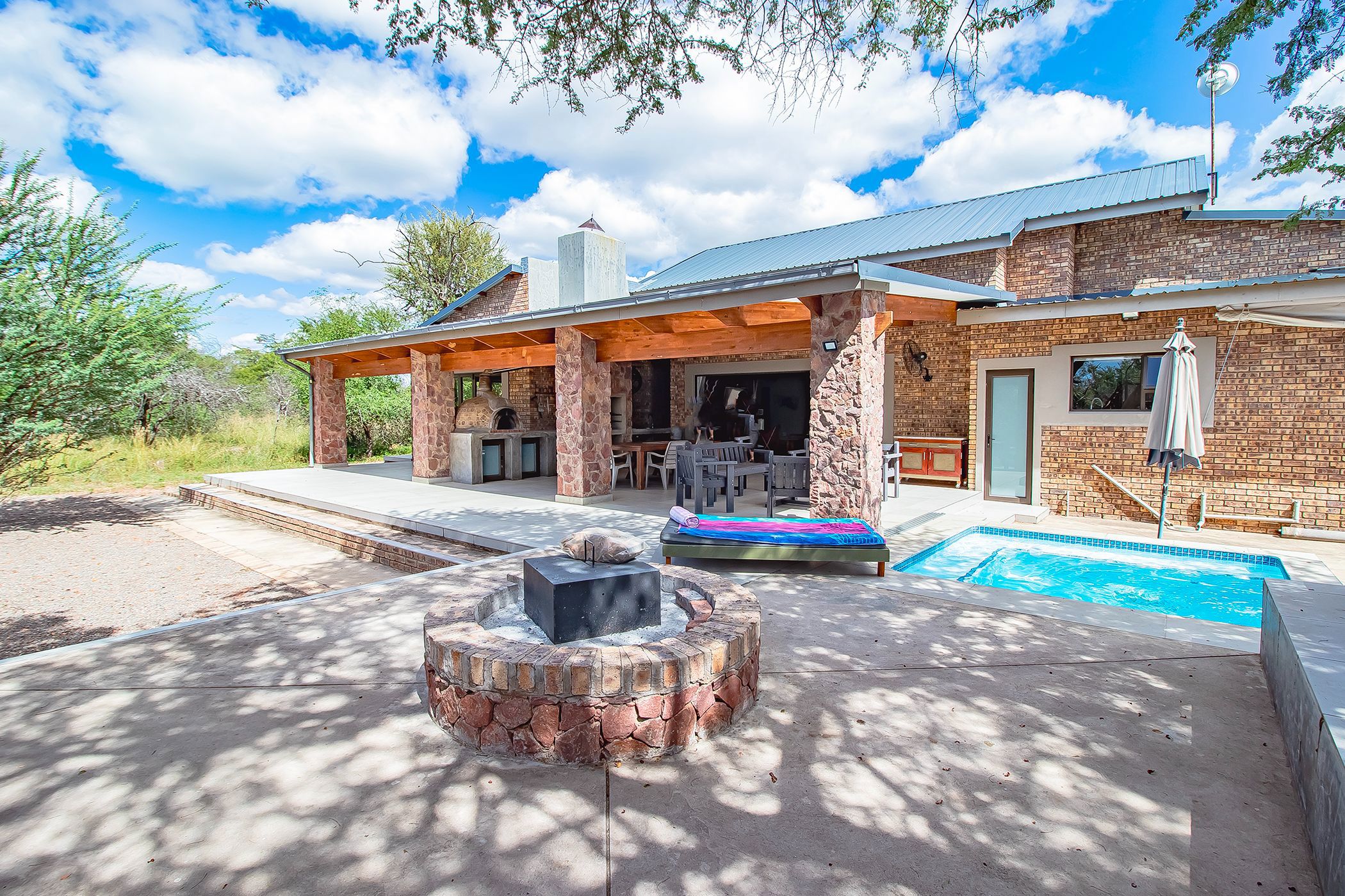 House for sale in Thabazimbi - 1MDM1701388