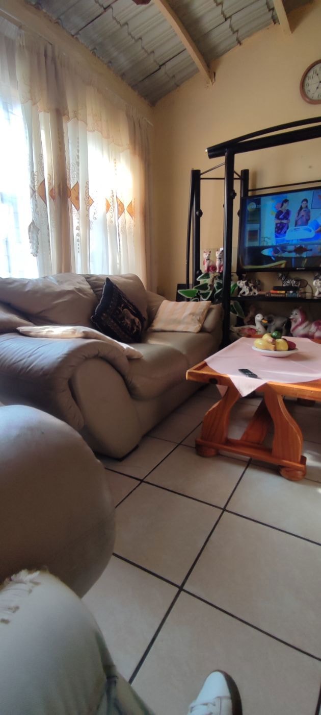 House for sale in Kanyamazane - 1NS1701243 House for sale in Kanyamazane - 1NS1701243