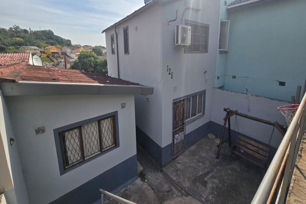 House for sale in Chatsworth, KwaZulu-Natal - 1WB1702334