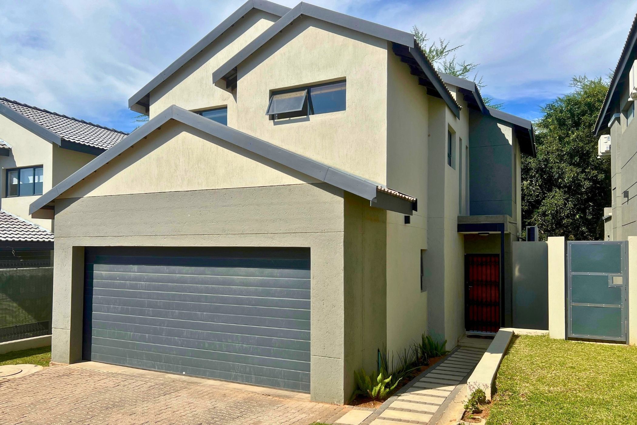 Double-storey house for sale in Mbomela Ext 37 (Nelspruit Ext 37) - 1NS1701344