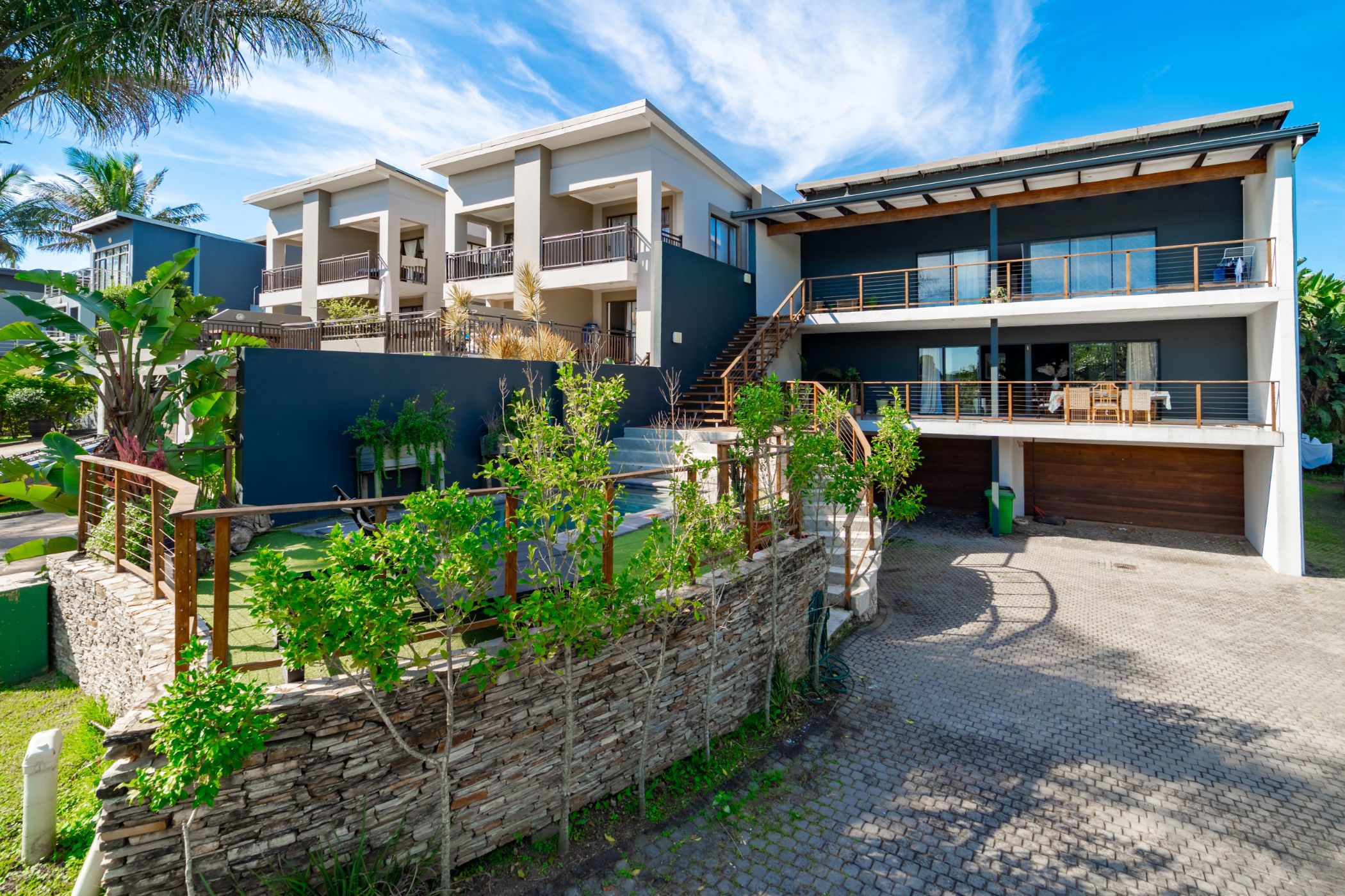 House for sale in Palm Lakes Estates - 1BD1701895