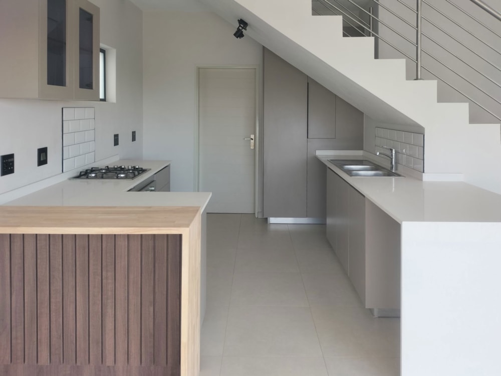 Townhouse to rent in Cashan - 1RU1701333