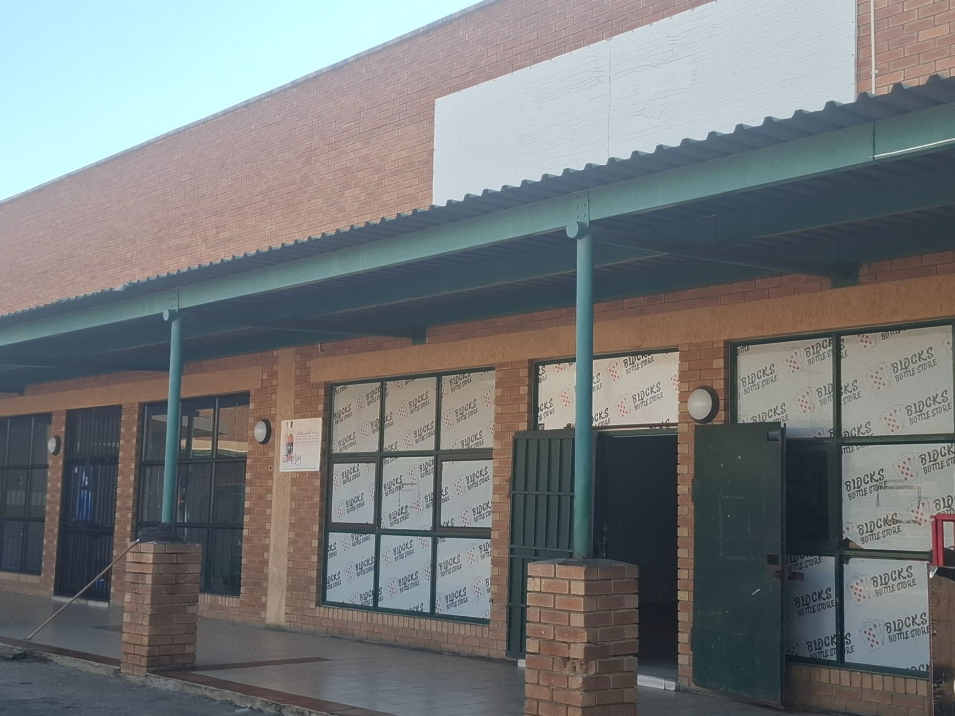 Commercial retail property to rent in Block 8, Botswana - 3BO1701726