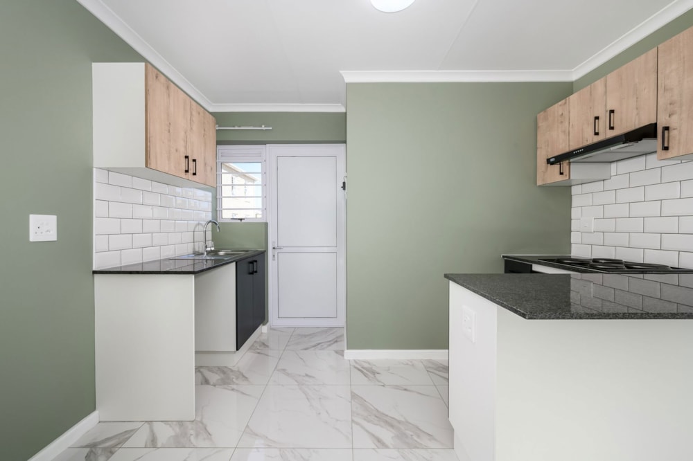 Townhouse for sale in Fairview, Port Elizabeth, Gqeberha - 1PLZ1701341