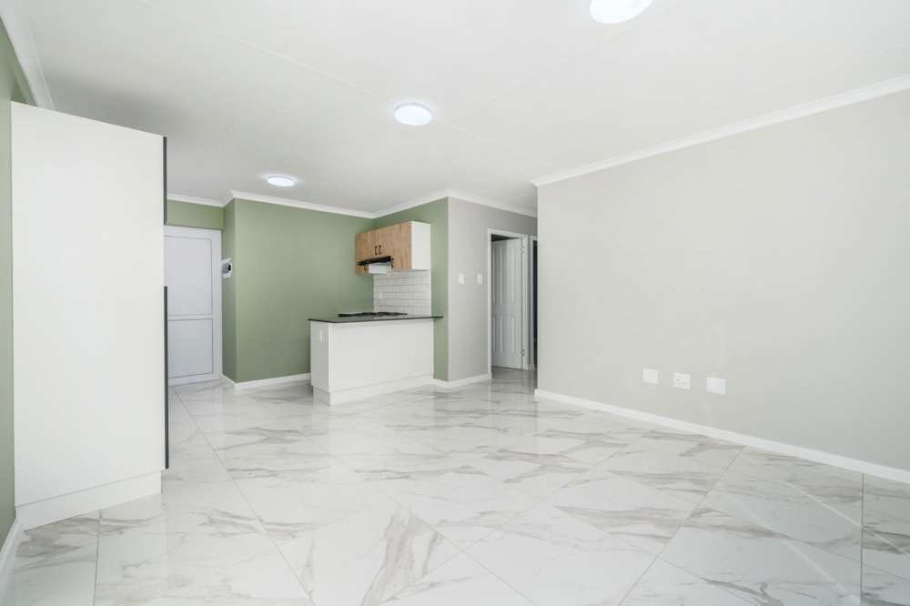 Semi-detached house for sale in Fairview, Port Elizabeth, Gqeberha - 1PLZ1701343