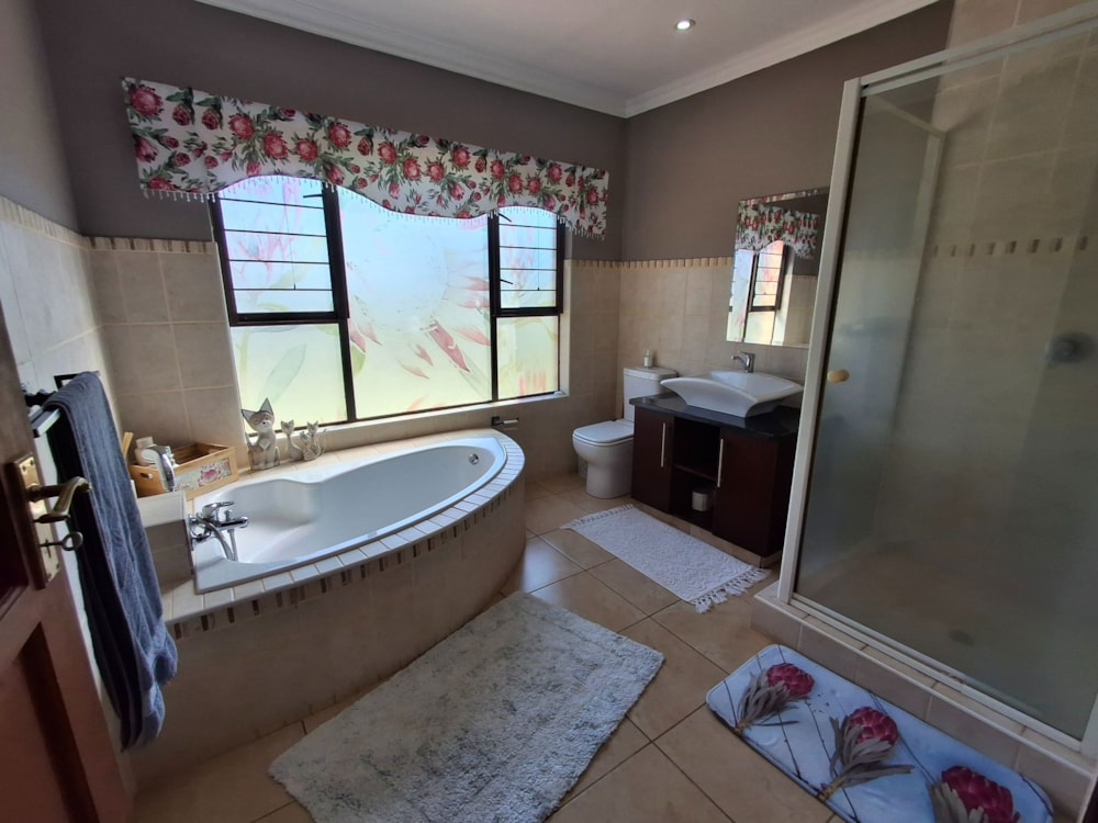 Game farm for sale in Koster - 1RU1701484 Game farm for sale in Koster - 1RU1701484