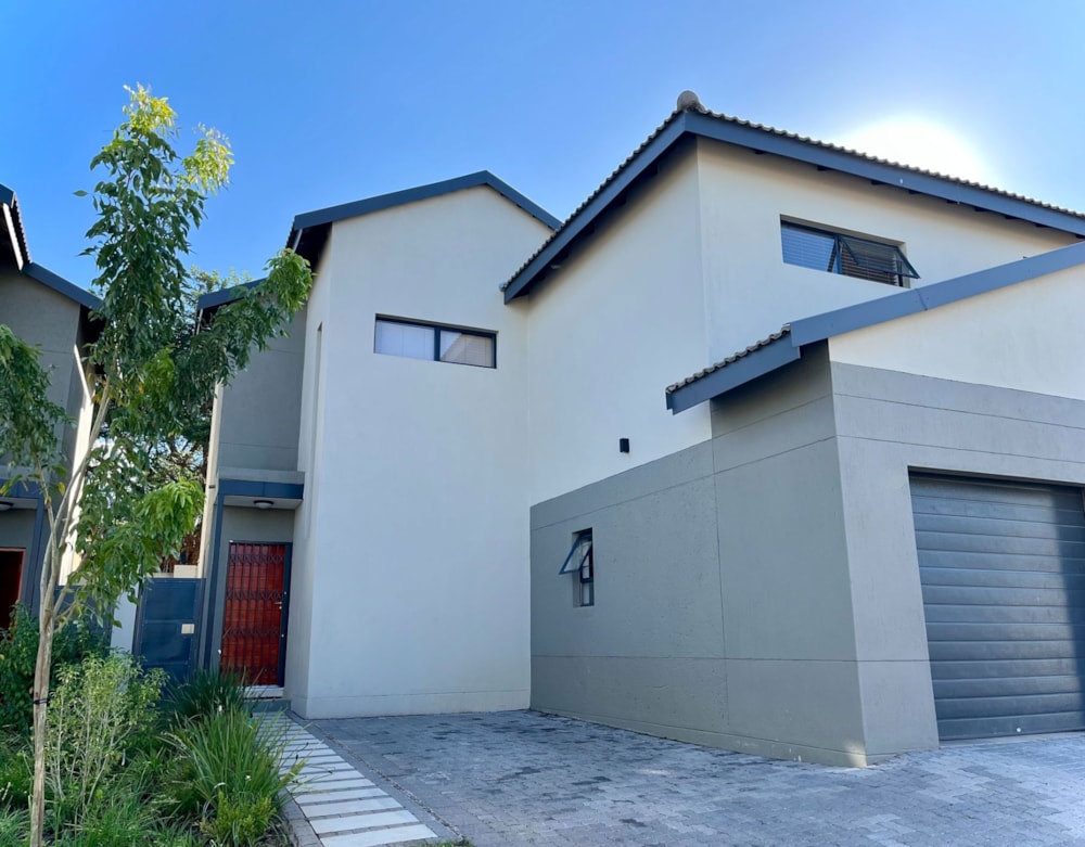 Security complex home for sale in Nelspruit Ext 29 - 1NS1701846