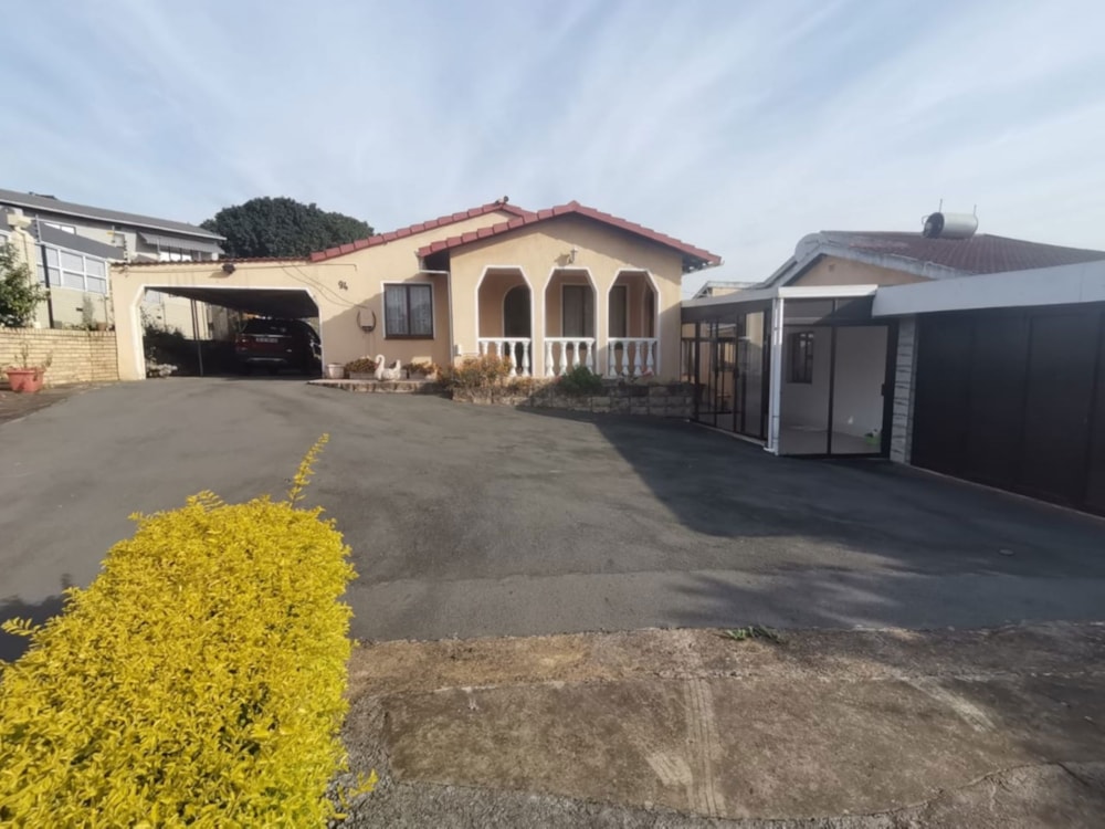 House for sale in Phoenix, KwaZulu-Natal - 1DA1701436 House for sale in Phoenix, KwaZulu-Natal - 1DA1701436