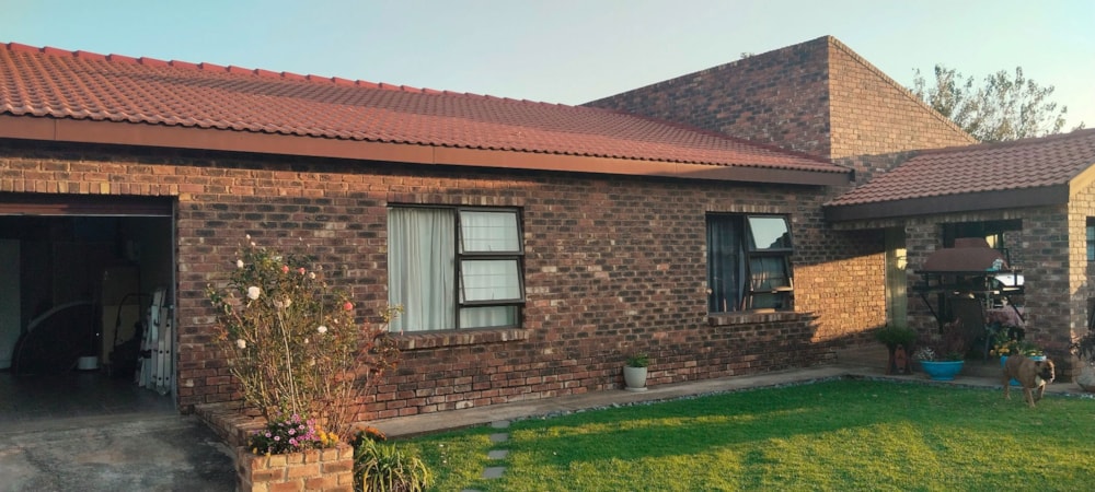 House for sale in Henley on Klip - 1VT1701628 House for sale in Henley on Klip - 1VT1701628