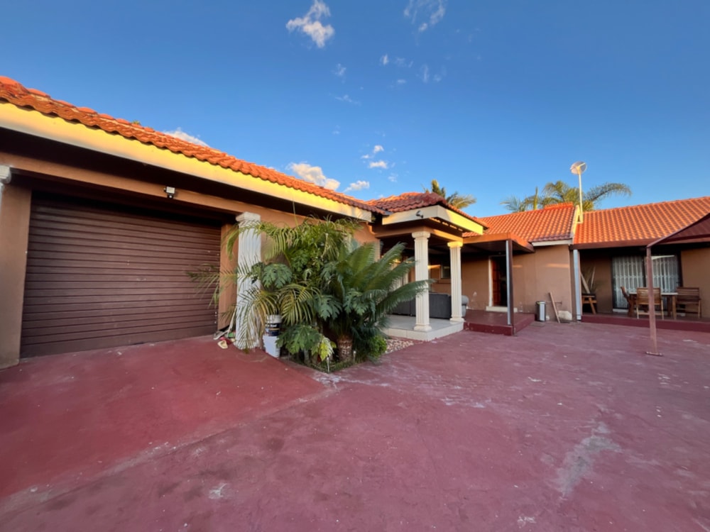 House for sale in Flora Park, Polokwane - 1PS1702214