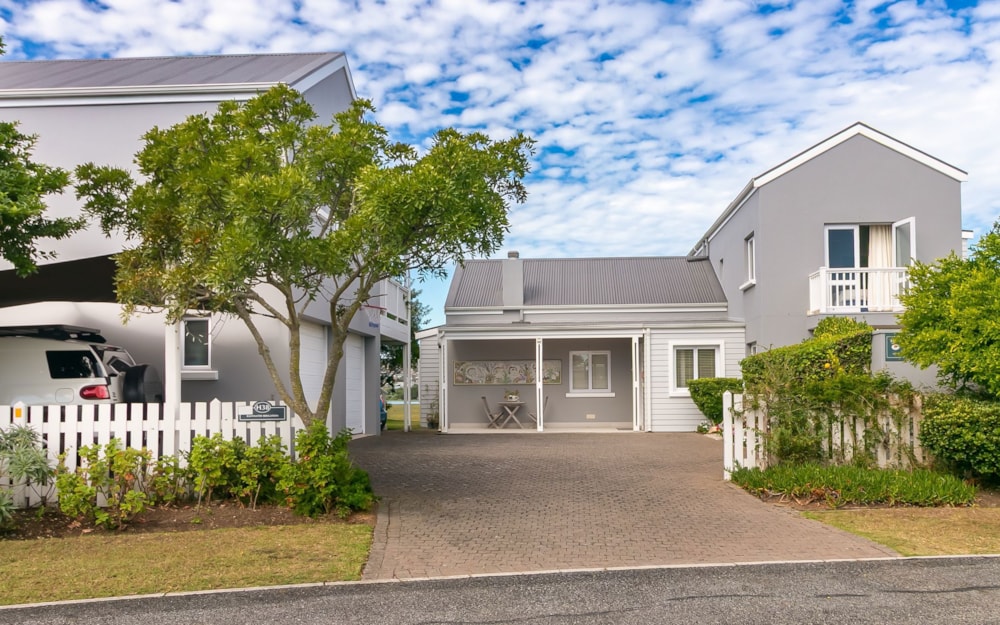 House for sale in Thesen Islands - 1KG1701631 House for sale in Thesen Islands - 1KG1701631