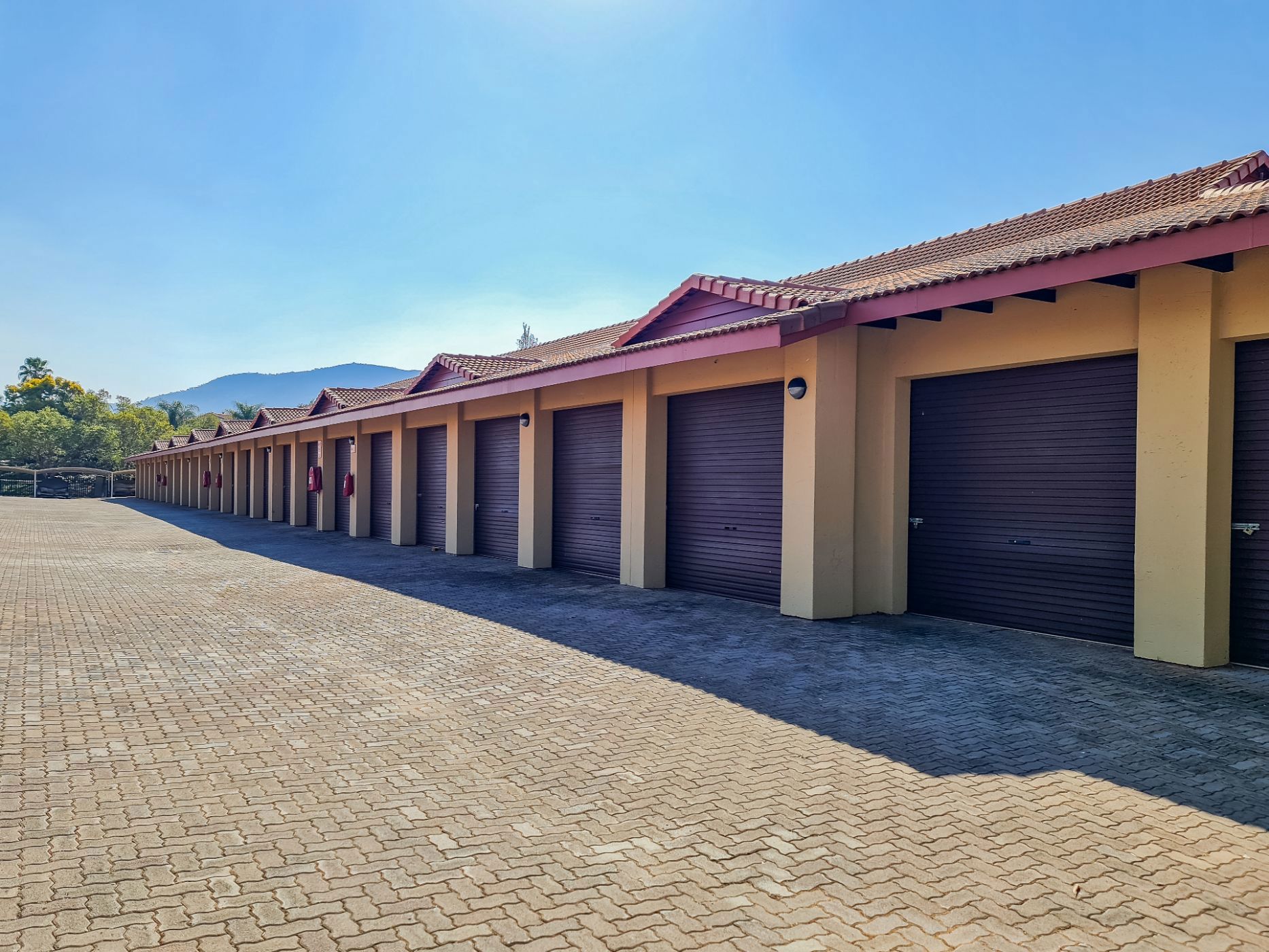 Security estate home for sale in Pecanwood - 1HR1701692