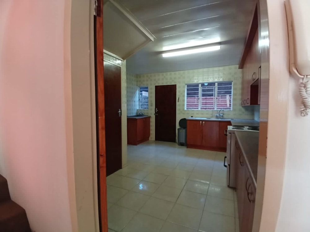 Security complex home for sale in Die Heuwel - 1WD1701659 Security complex home for sale in Die Heuwel - 1WD1701659