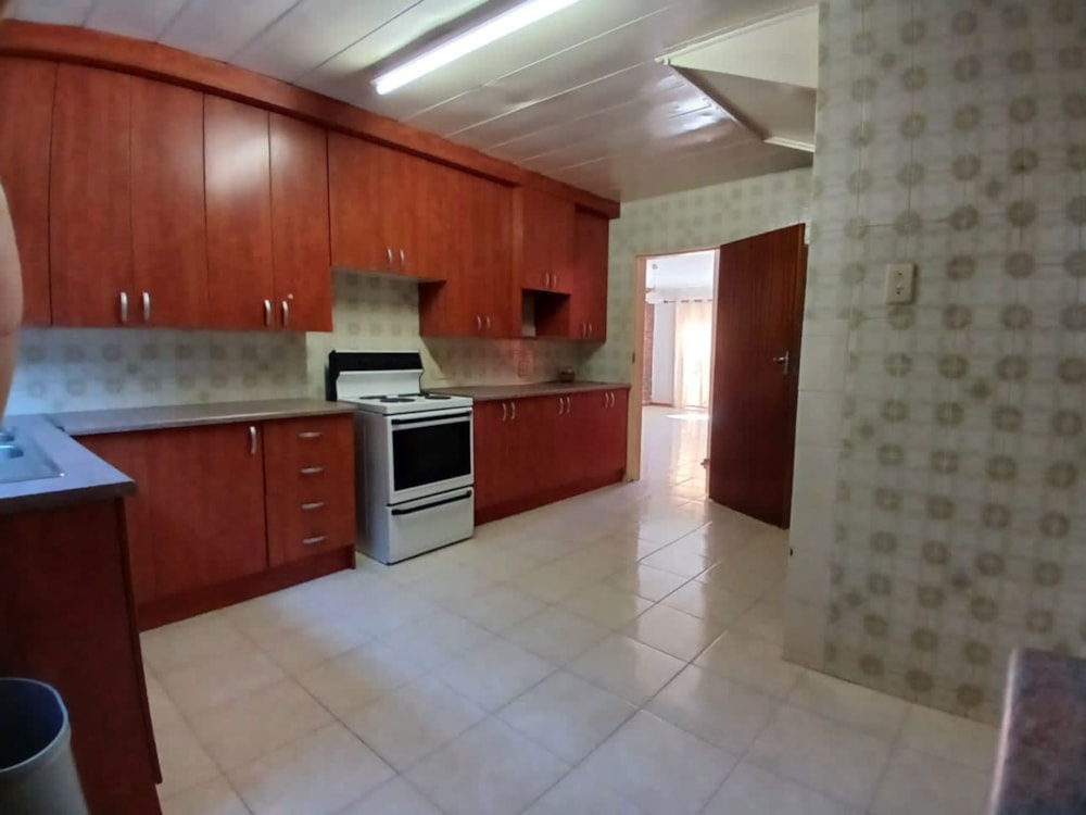 Security complex home for sale in Die Heuwel - 1WD1701659 Security complex home for sale in Die Heuwel - 1WD1701659