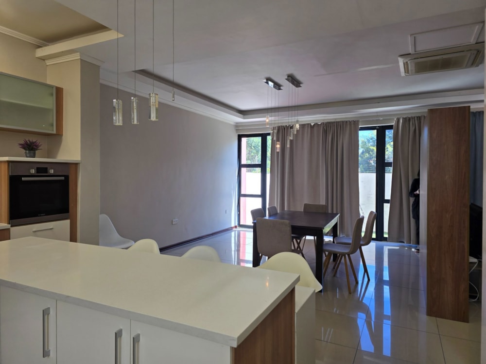 Townhouse to rent in Village, Botswana - 3BO1701704