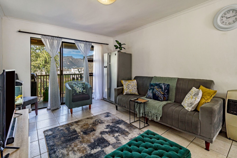 Apartment sold in Gordons Bay - SW1701768