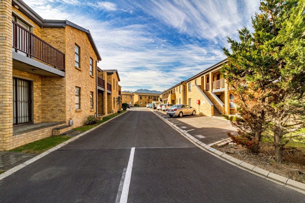 Apartment sold in Gordons Bay - SW1701768