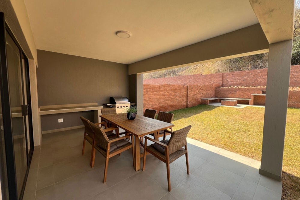 Double-storey house for sale in Stonehenge - 1NS1701824 Double-storey house for sale in Stonehenge - 1NS1701824