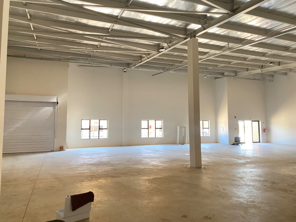 Commercial industrial property to rent in Tlokweng, Botswana - 3BO1701865 Commercial industrial property to rent in Tlokweng, Botswana - 3BO1701865