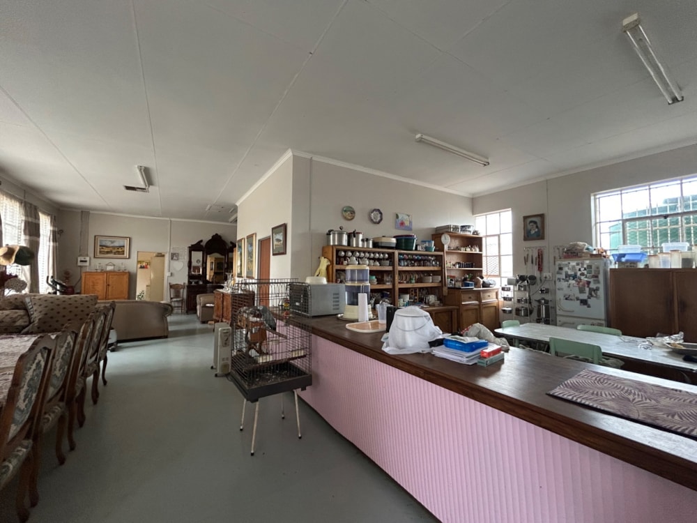 Commercial industrial property for sale in Barkly West - 1KJ1701861