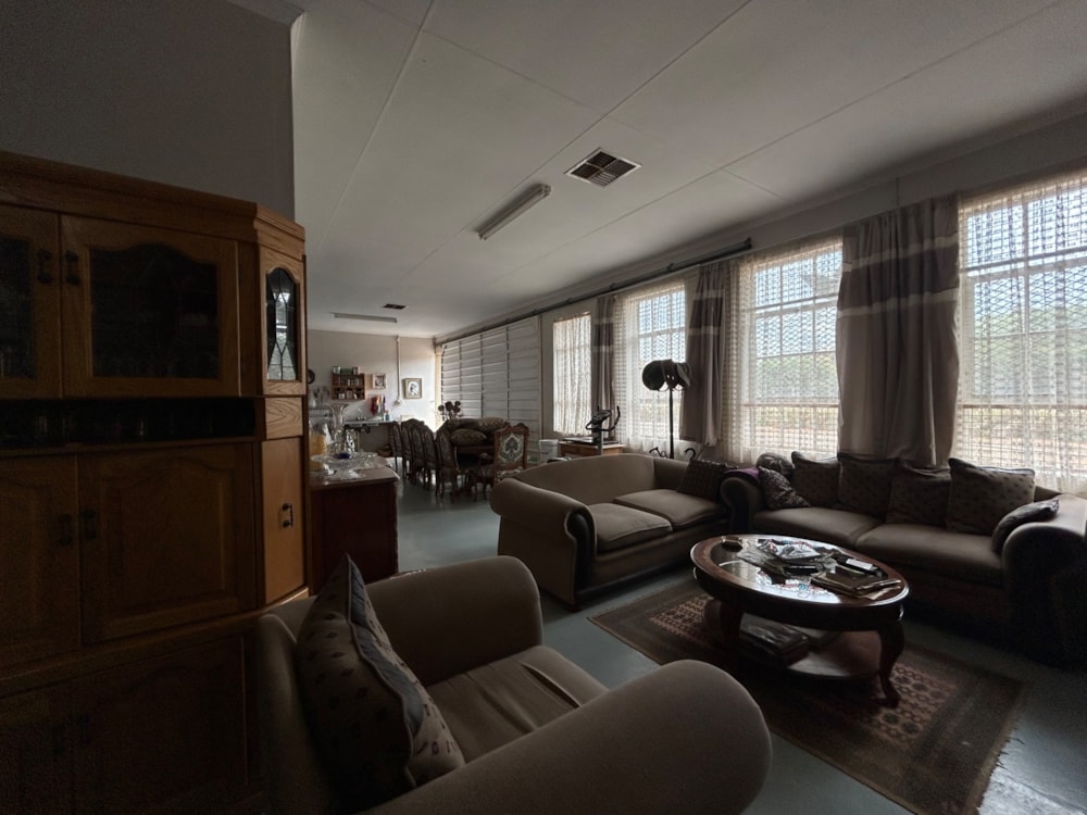 Commercial industrial property for sale in Barkly West - 1KJ1701861