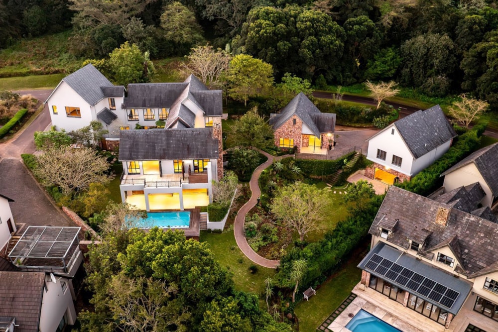 Golf estate house for sale in Cotswold Downs Estate - 1KF1701900 Golf estate house for sale in Cotswold Downs Estate - 1KF1701900