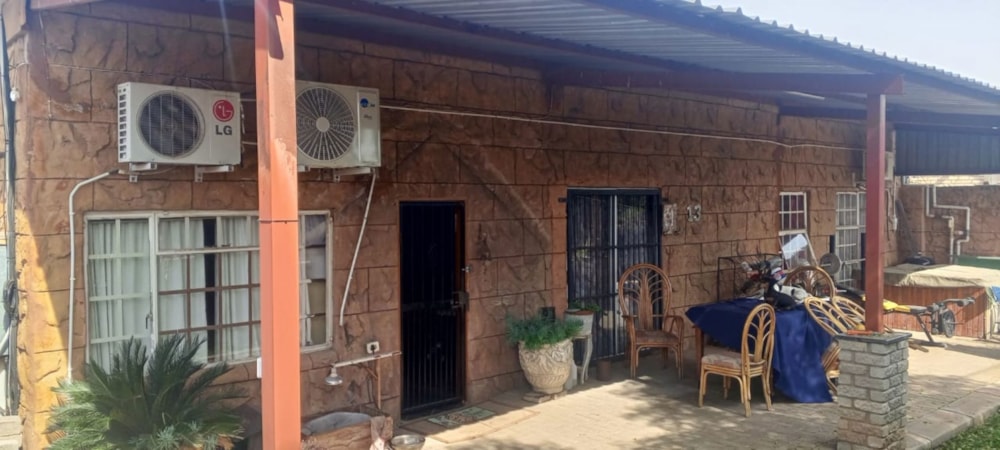 Commercial industrial property for sale in Vryburg - 1RN1701985 Commercial industrial property for sale in Vryburg - 1RN1701985