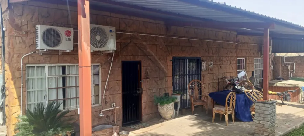 Commercial industrial property for sale in Vryburg - 1RN1701985 Commercial industrial property for sale in Vryburg - 1RN1701985