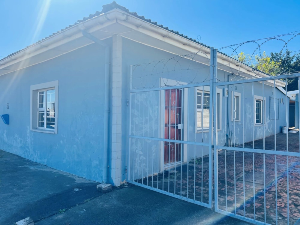 Apartment for sale in King Williams Town (Qonce) - 1MH1702004