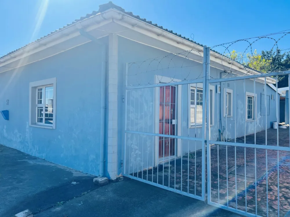 Apartment for sale in King Williams Town (Qonce) - 1MH1702004 Apartment for sale in King Williams Town (Qonce) - 1MH1702004