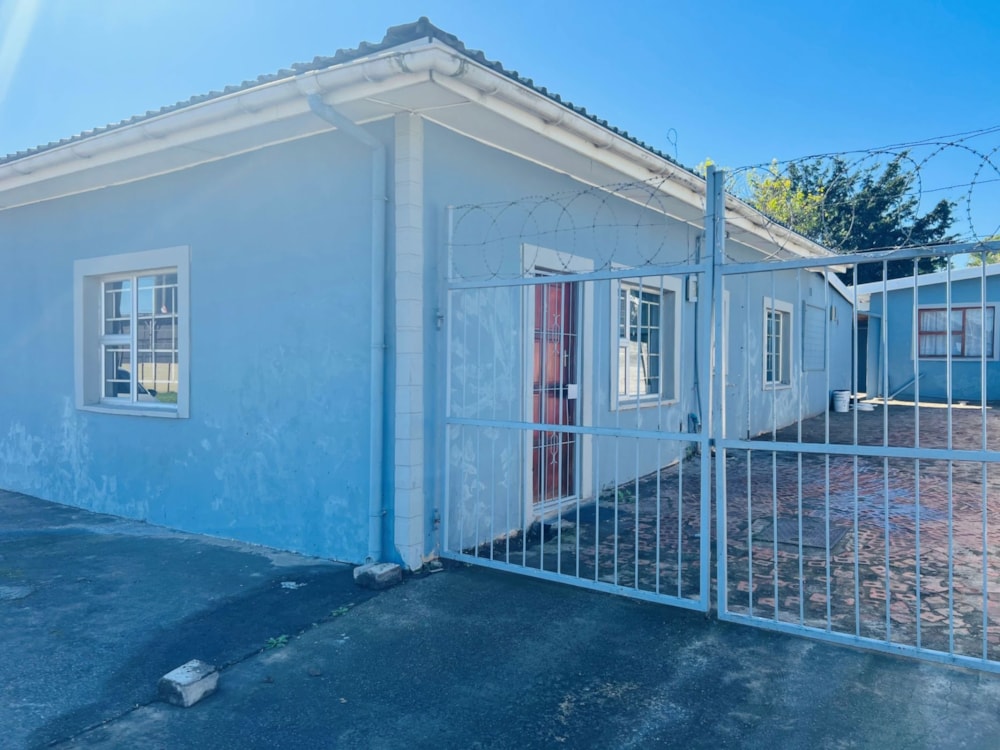 Apartment for sale in King Williams Town (Qonce) - 1MH1702004