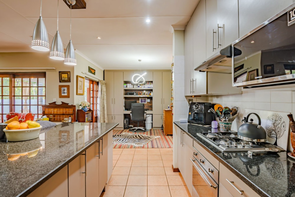 Townhouse sold in Erasmuskloof - PT1702029 Townhouse sold in Erasmuskloof - PT1702029