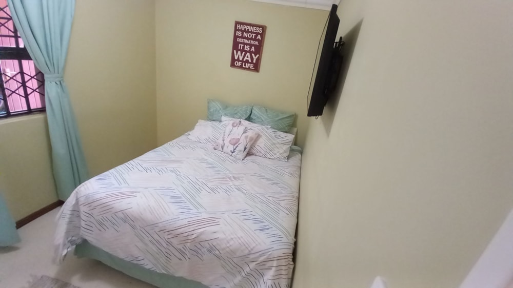 House for sale in Montclair, Cape Town - 1MN1702537