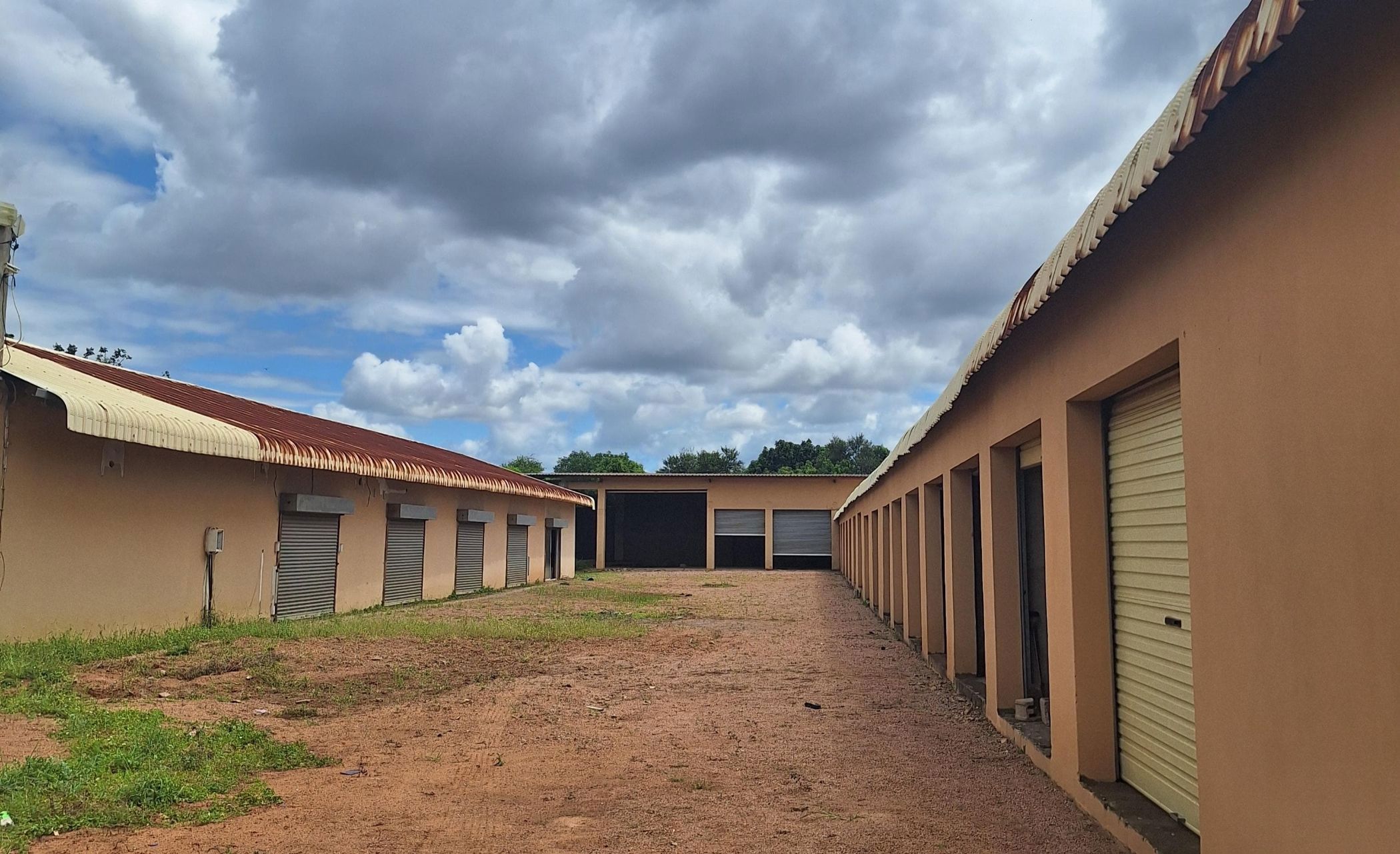 Commercial Building for sale in Matola, Mozambique - 3MQ1706890