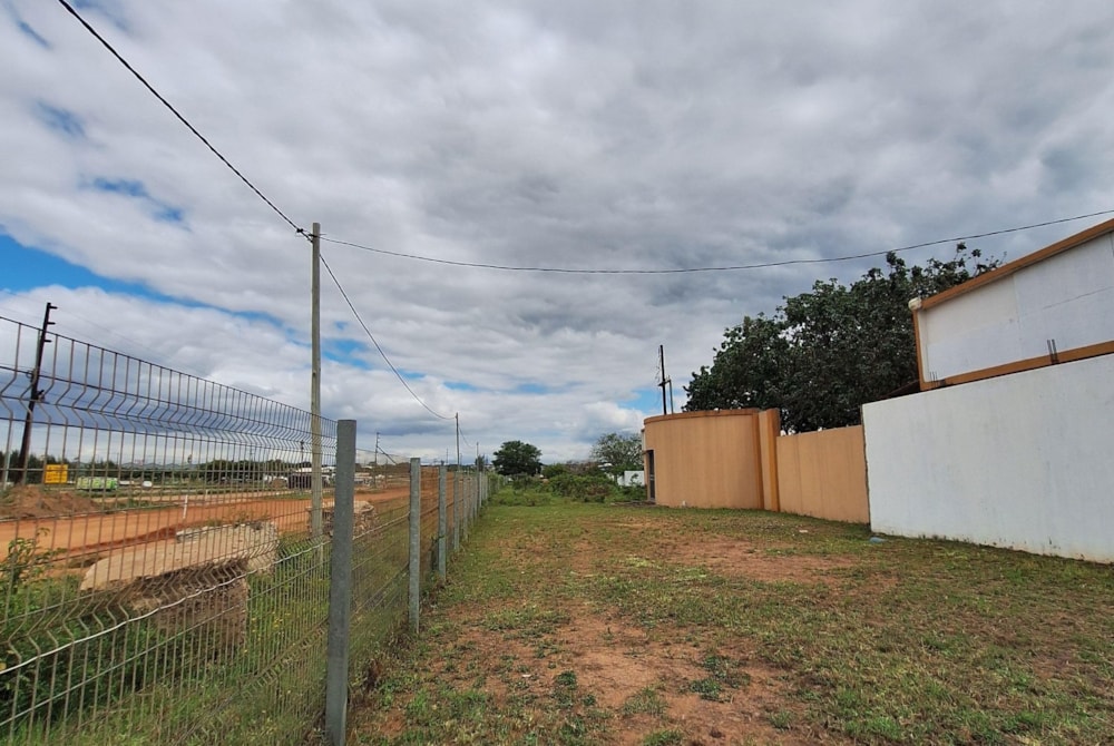 Commercial Building for sale in Matola, Mozambique - 3MQ1706890 Commercial Building for sale in Matola, Mozambique - 3MQ1706890