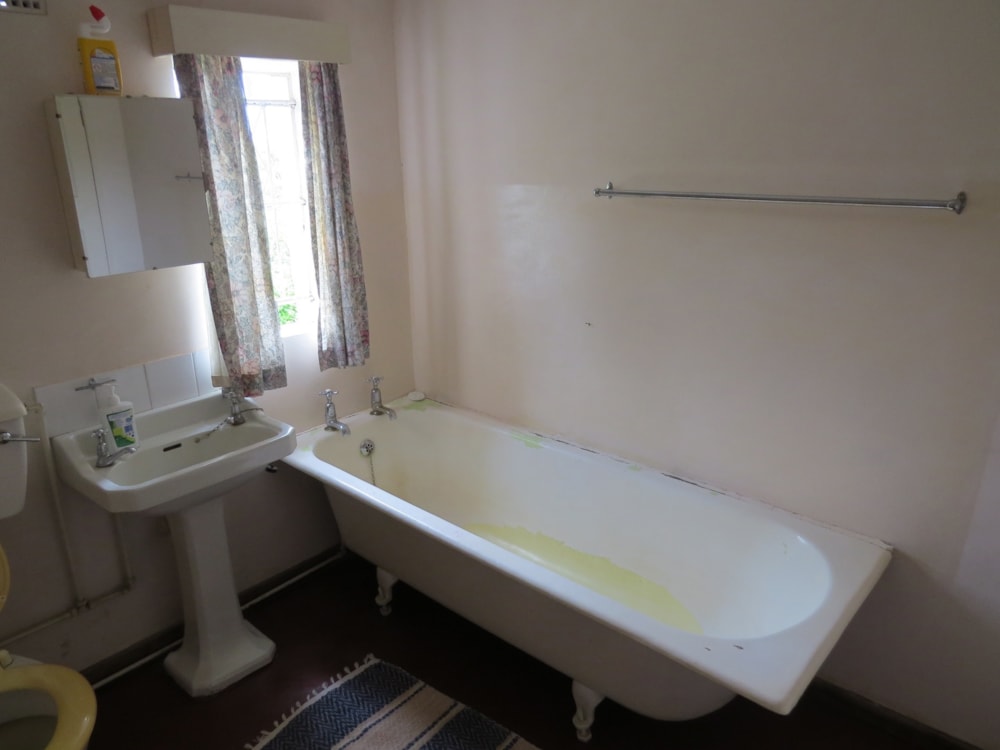 House for sale in Juliasdale, Zimbabwe - 3ZB1702210 House for sale in Juliasdale, Zimbabwe - 3ZB1702210