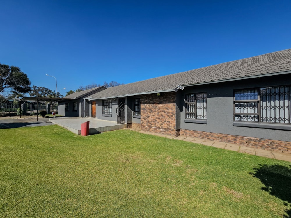 House for sale in Sherwood Gardens - 1BJ1702234