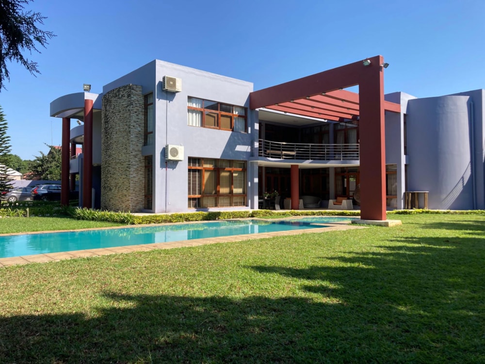 Double-storey house for sale in Matola, Mozambique - 3MQ1702355