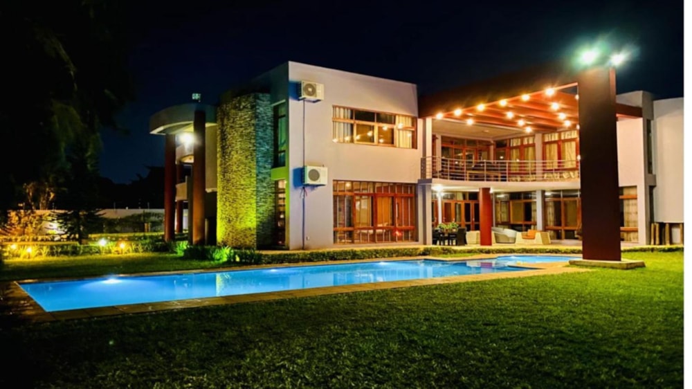 Double-storey house for sale in Matola, Mozambique - 3MQ1702355 Double-storey house for sale in Matola, Mozambique - 3MQ1702355