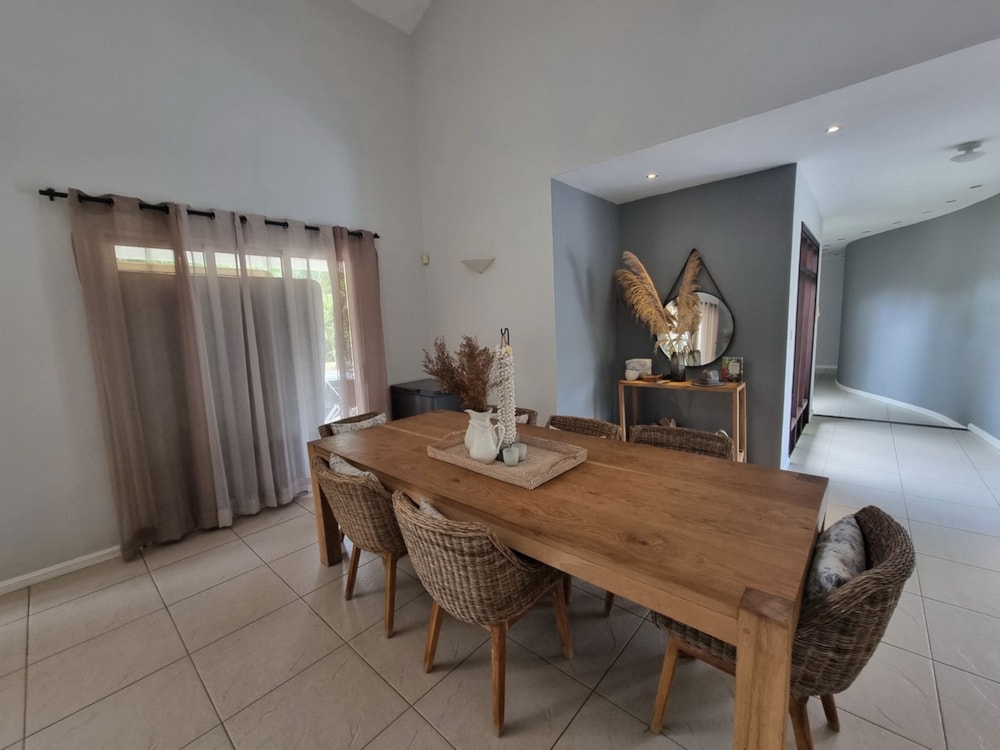 House for sale in Petite Riviere Noire, Mauritius - MUR1702327