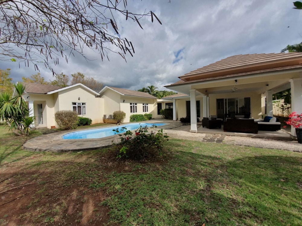 House for sale in Petite Riviere Noire, Mauritius - MUR1702327