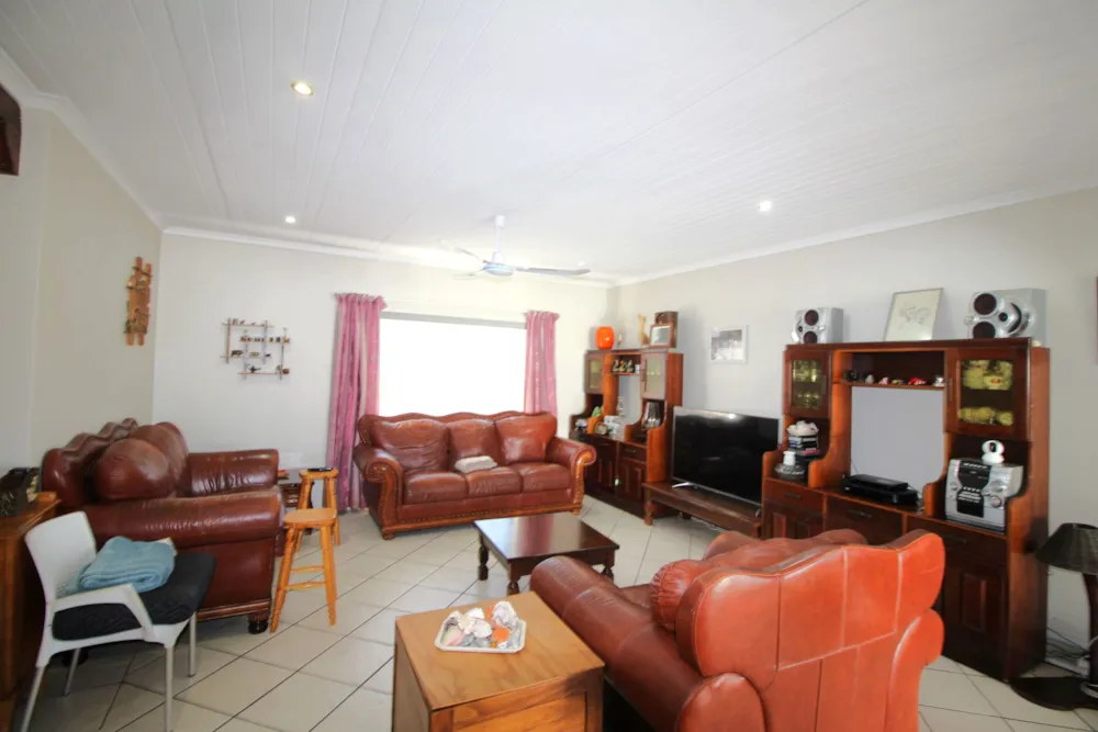 Double-storey house for sale in Port Owen - LA1702384