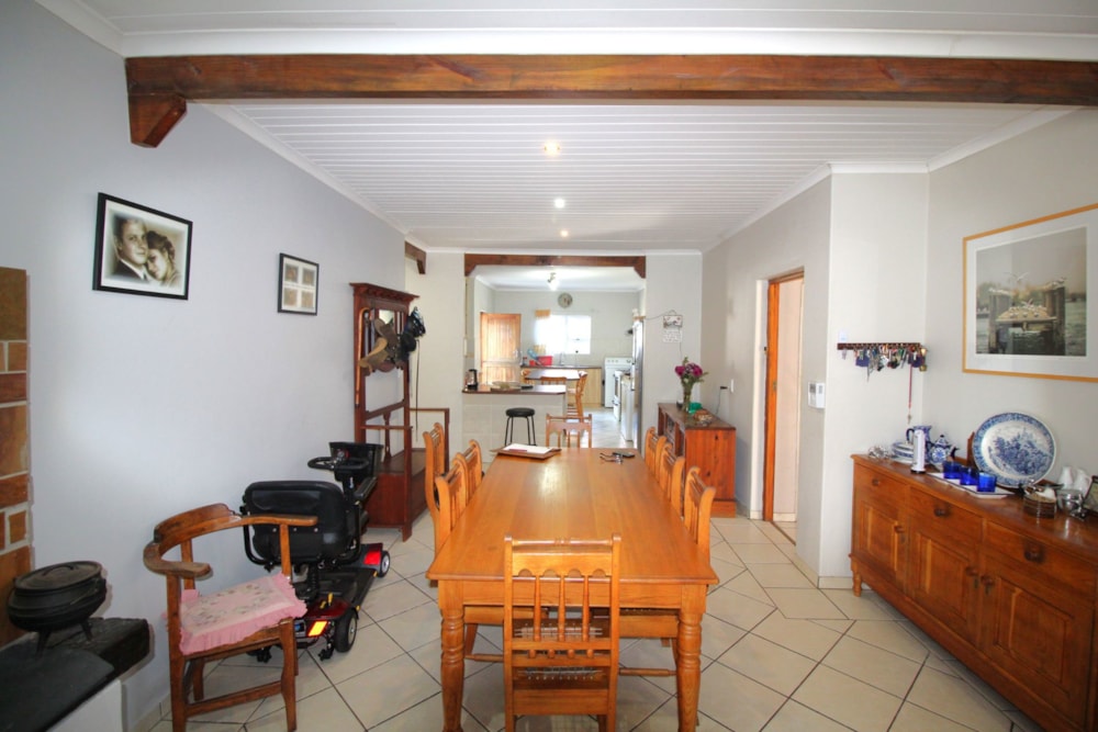 Double-storey house for sale in Port Owen - LA1702384