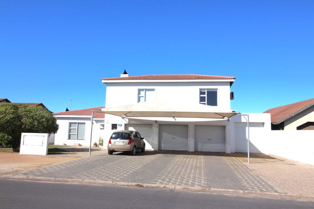 Double-storey house for sale in Port Owen - LA1702384