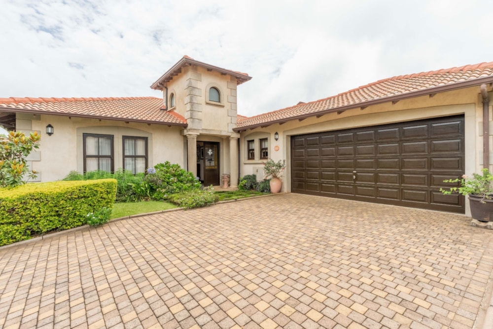 Security estate home for sale in Plantations Estate - 1KF1702591 Security estate home for sale in Plantations Estate - 1KF1702591