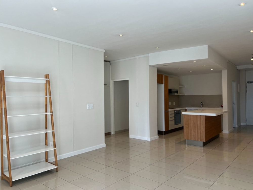Apartment let in Claremont, Cape Town - RBL1702563 Apartment let in Claremont, Cape Town - RBL1702563