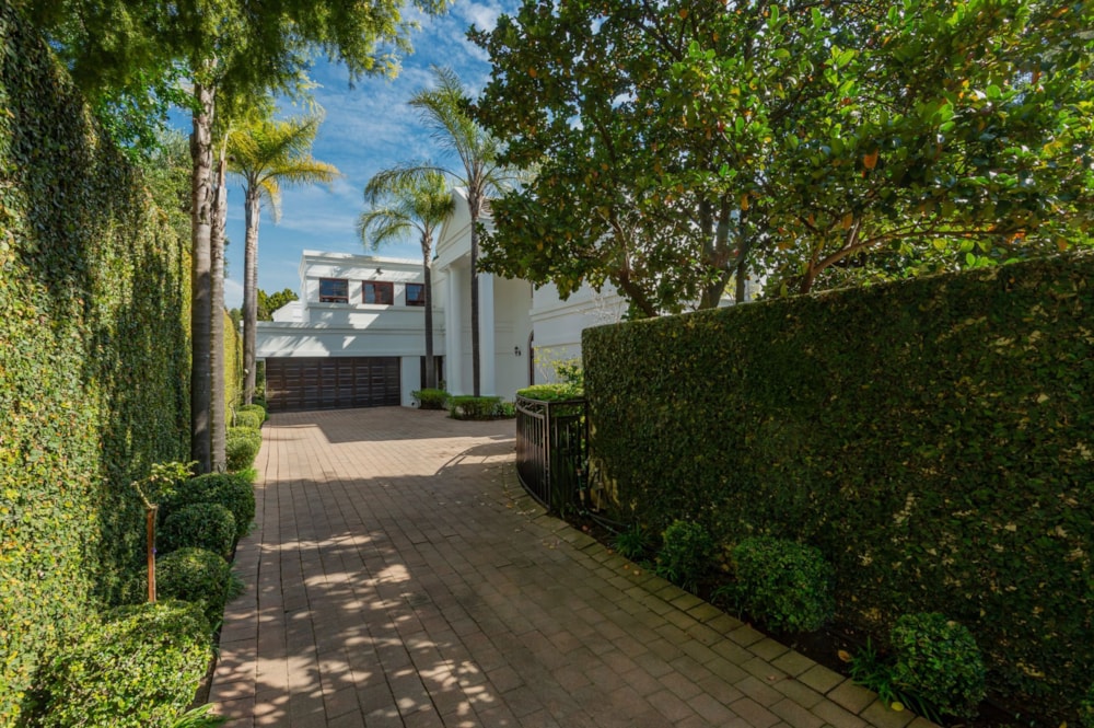 Multi-storey cluster to rent in Bryanston - JBL1702597 Multi-storey cluster to rent in Bryanston - JBL1702597