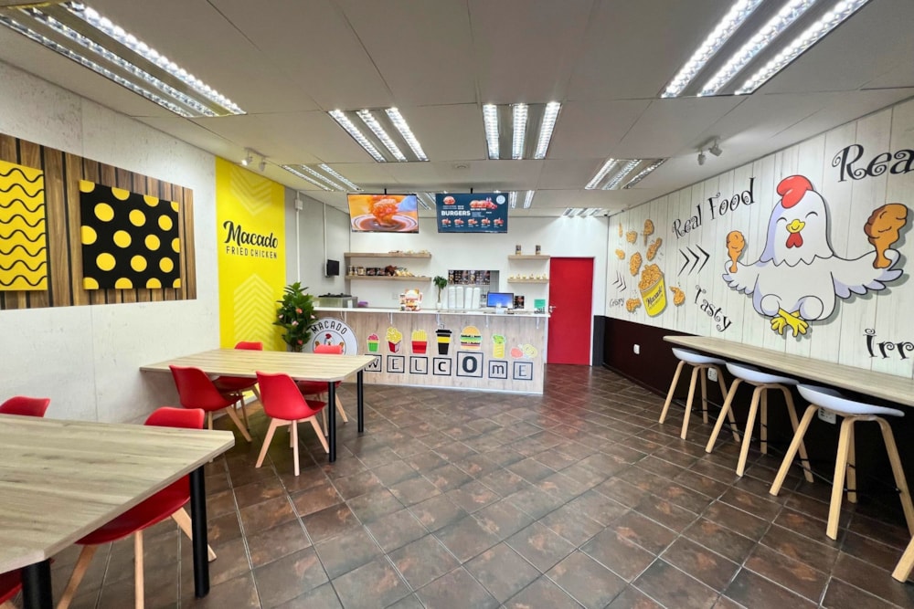 Commercial restaurant for sale in Sonheuwel - 1NS1702575 Commercial restaurant for sale in Sonheuwel - 1NS1702575