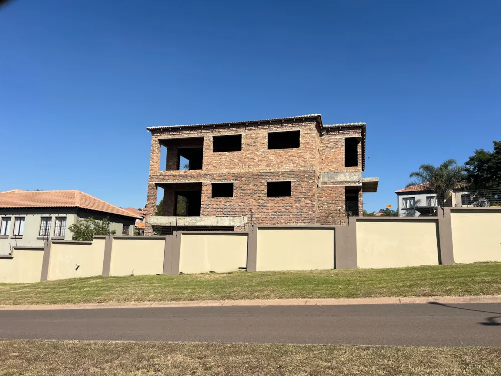 Double-storey house for sale in Hoeveld Park - 1WD1702572 Double-storey house for sale in Hoeveld Park - 1WD1702572