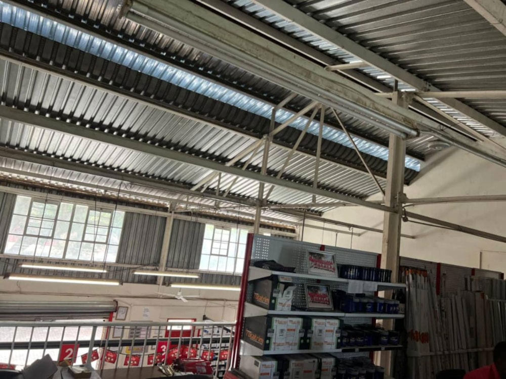 Commercial Building for sale in Victoria Falls, Zimbabwe - 3ZB1702610 Commercial Building for sale in Victoria Falls, Zimbabwe - 3ZB1702610